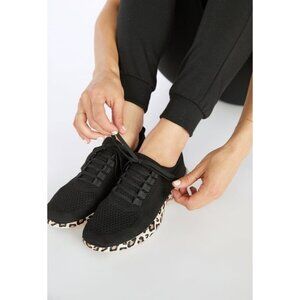 CUCCOO Easi Leopard Print breathable mesh low top running sneakers sz 39 or US 9